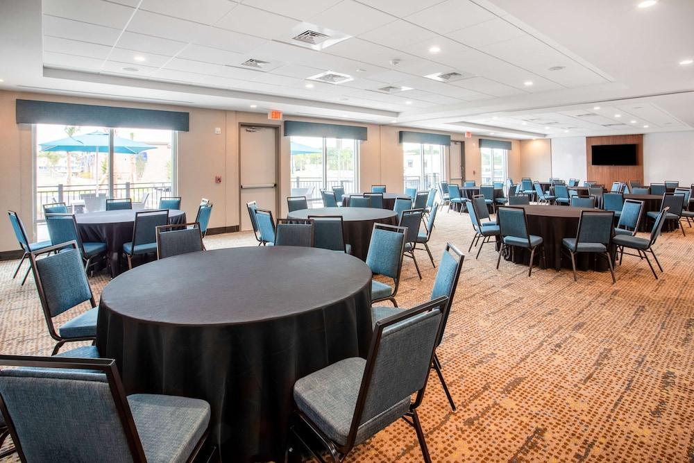Hampton Inn & Suites North Port