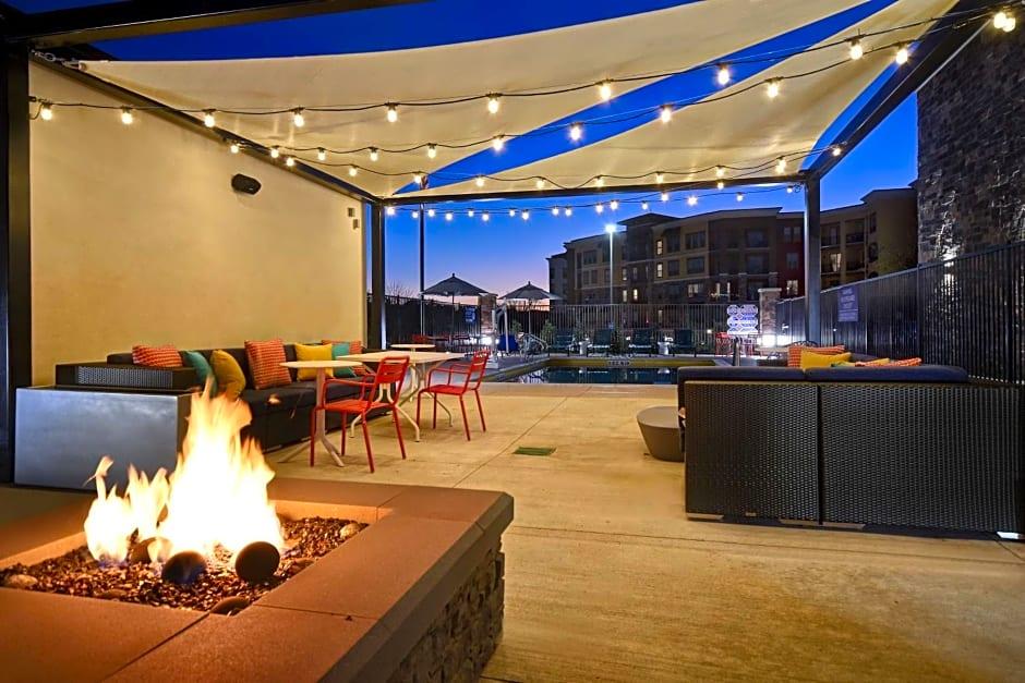 Tru by Hilton Dallas Rockwall