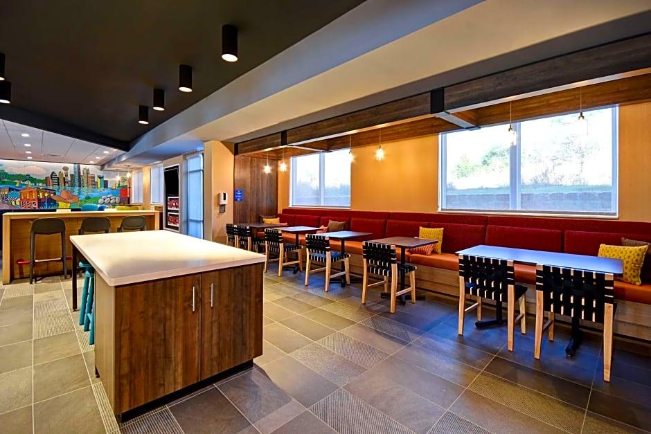 Tru by Hilton Dallas Rockwall