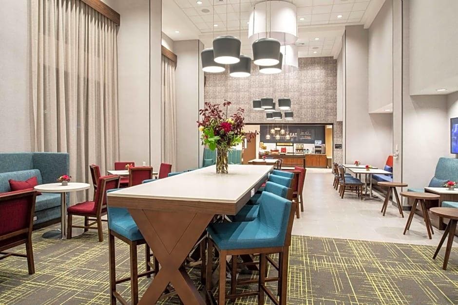 Hampton Inn And Suites Watsonville