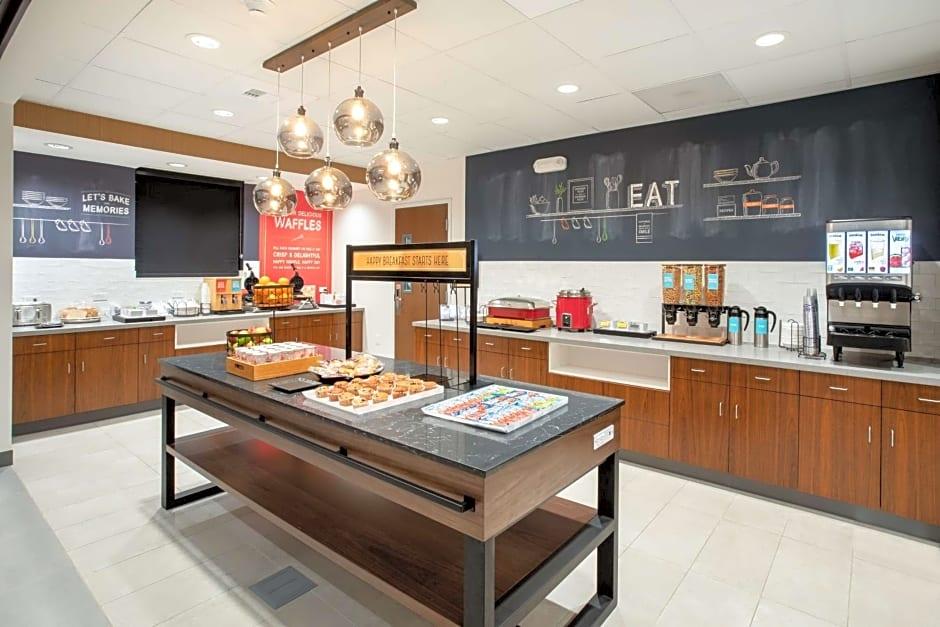 Hampton Inn And Suites Watsonville