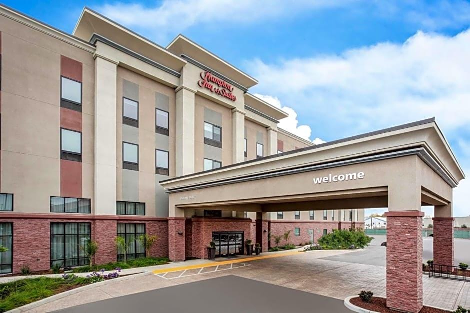 Hampton Inn And Suites Watsonville