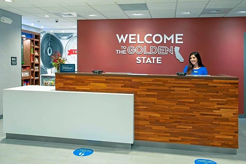 Hampton Inn And Suites Watsonville