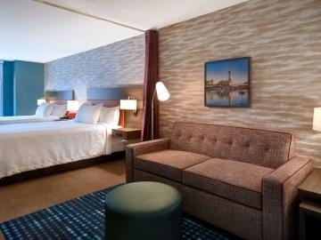 Home2 Suites by Hilton Wichita Downtown Delano