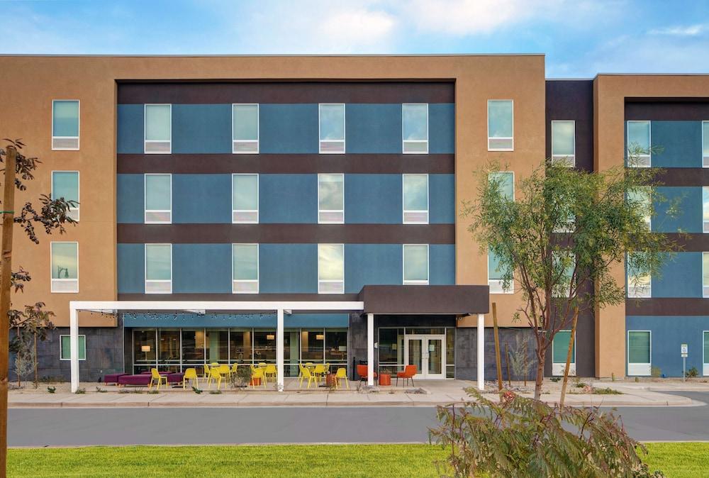 Home2 Suites by Hilton Yuma Pivot Point