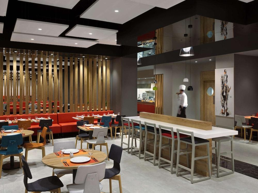 Adagio Jeddah City Center