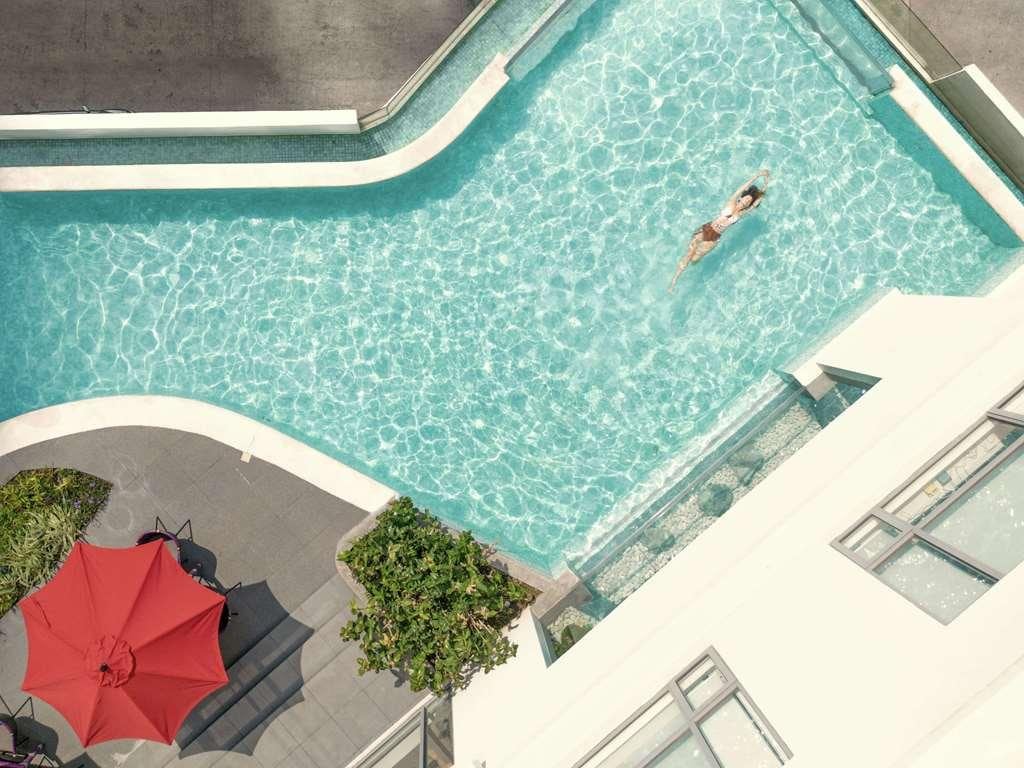 Novotel Suites Manila At Acqua