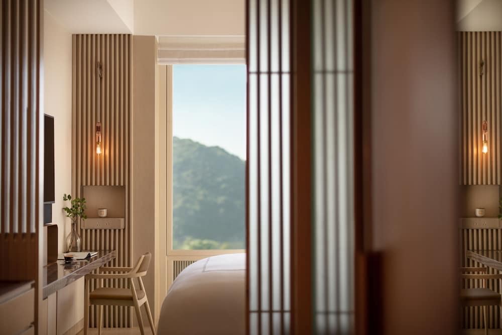 The Silveri Hong Kong - Mgallery