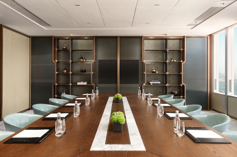 The Silveri Hong Kong - Mgallery