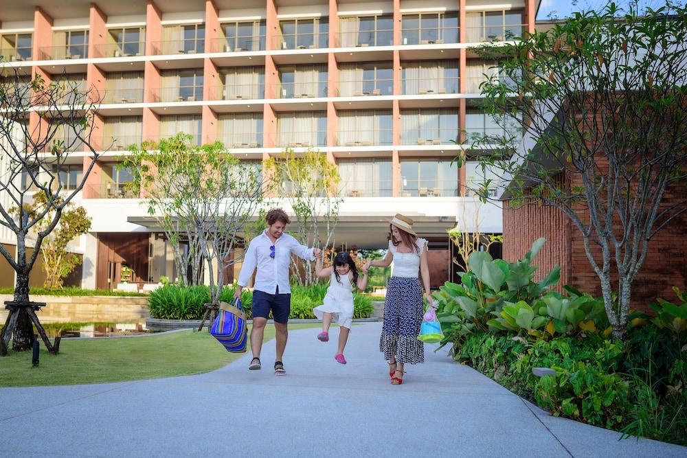 Pullman Khao Lak Resort
