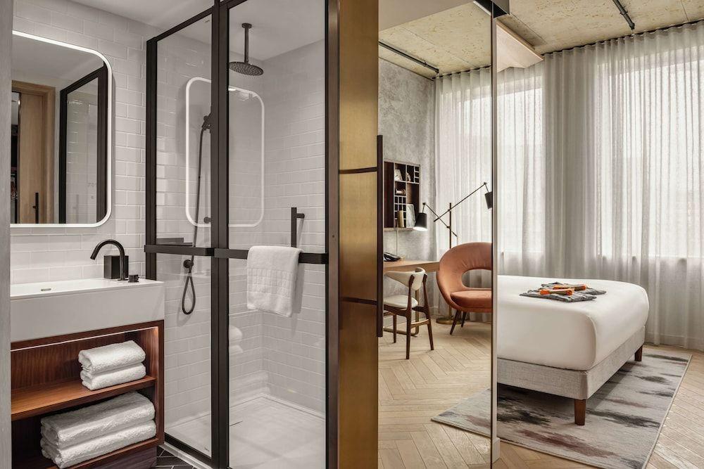 Canopy by Hilton London City