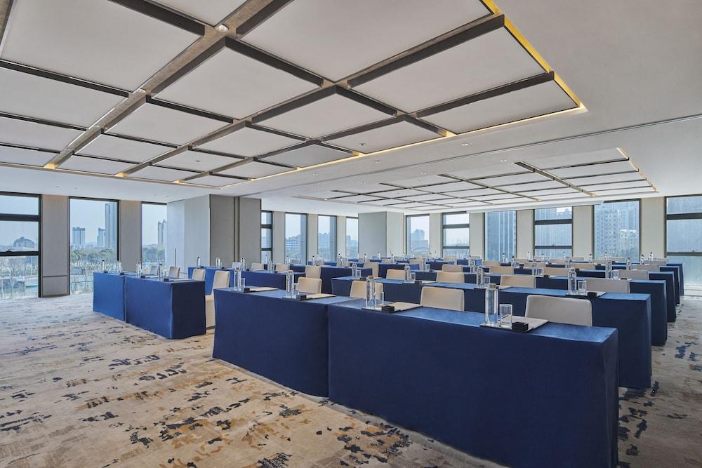 Hilton Yancheng