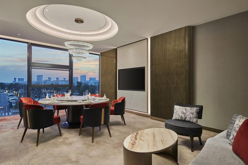 Hilton Yancheng