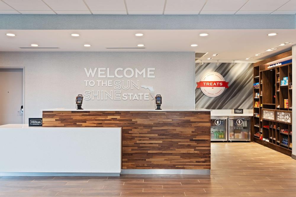 Hampton Inn & Suites Alachua I-75