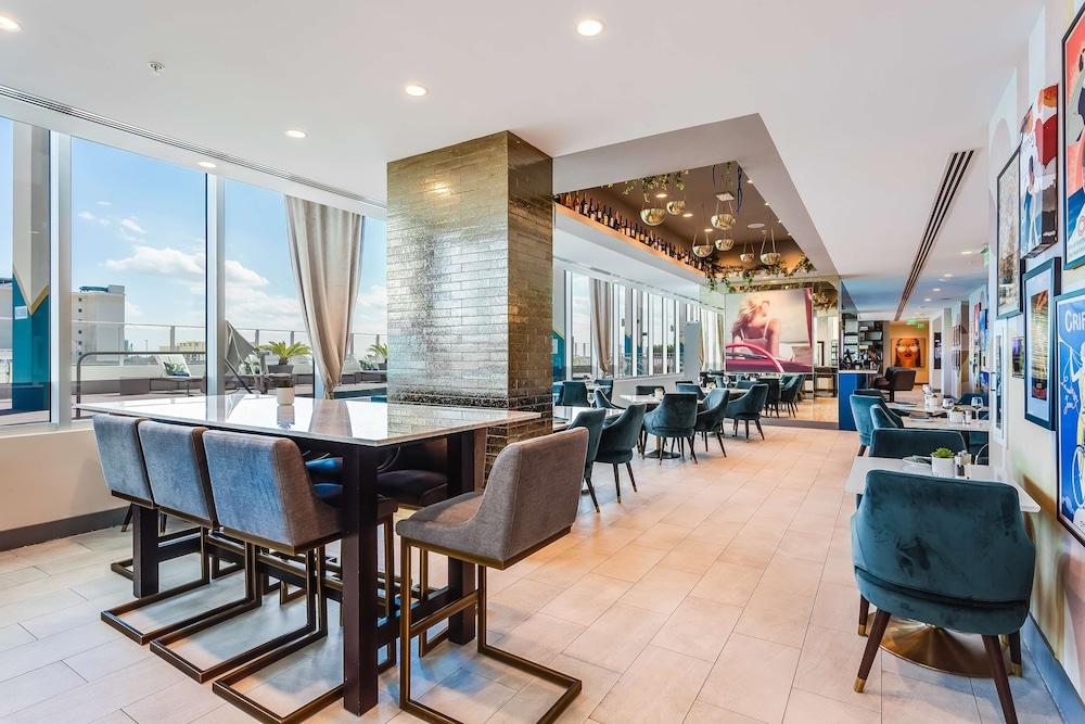 Serena Hotel Aventura Tapestry Collection by Hilton