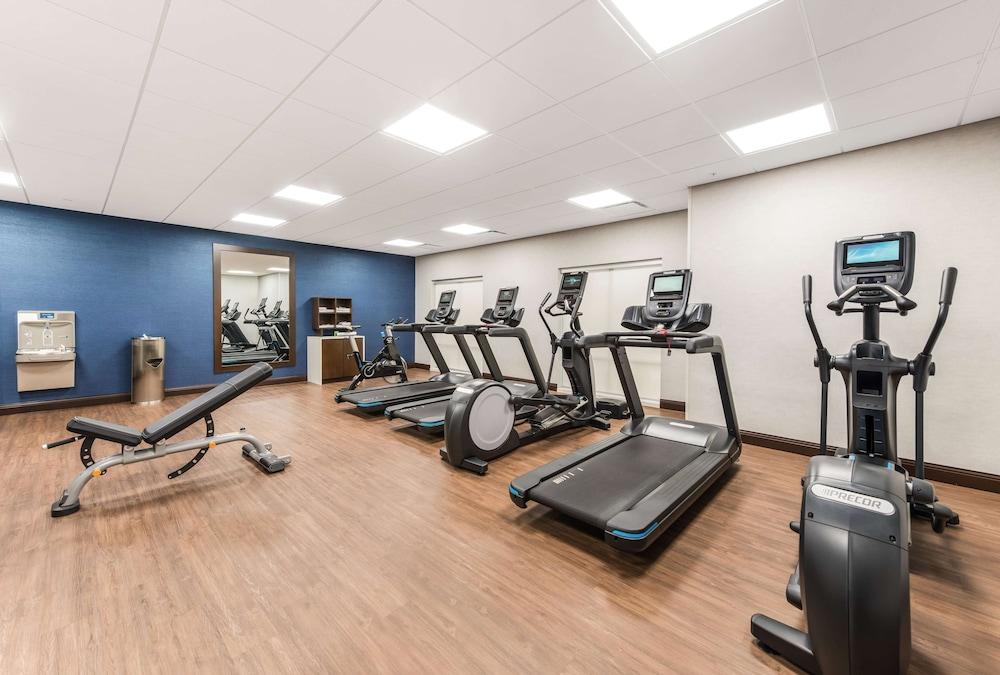 Hampton Inn & Suites Benton Harbor