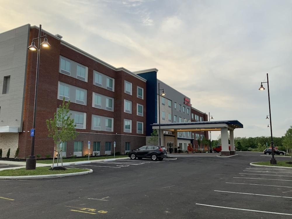 Hampton Inn & Suites Canal Winchester