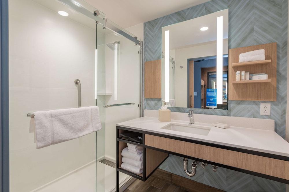 Hilton Garden Inn Boston Canton