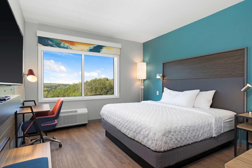 Tru by Hilton Cartersville