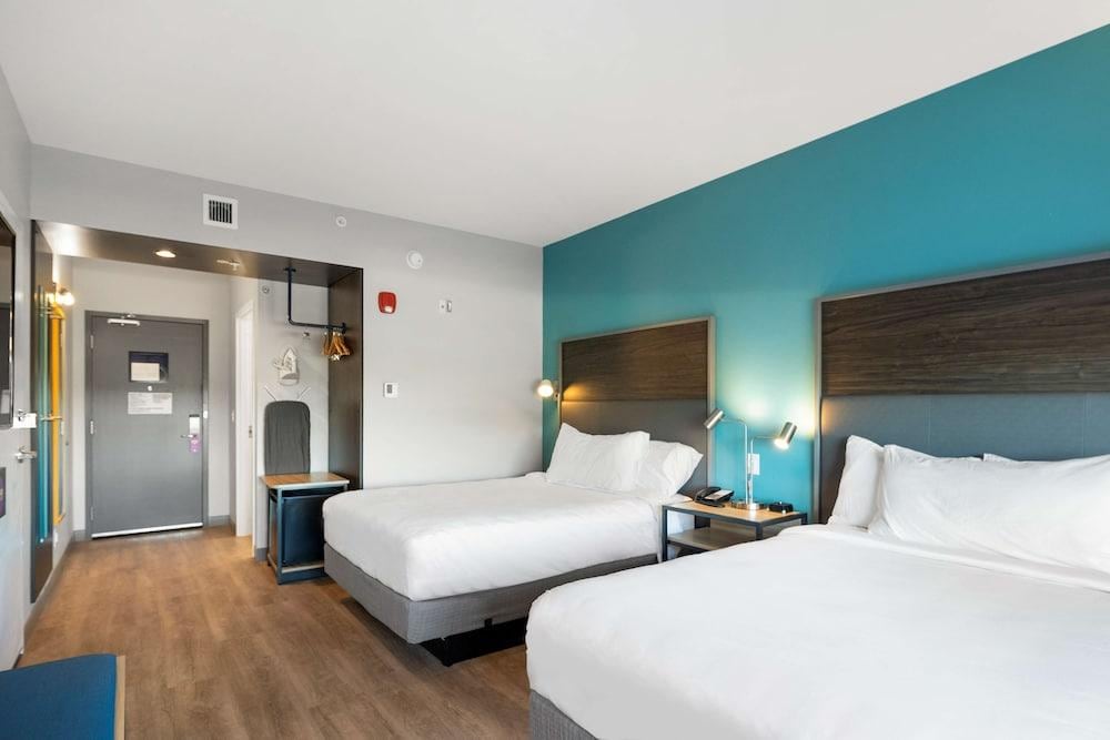 Tru by Hilton Cartersville