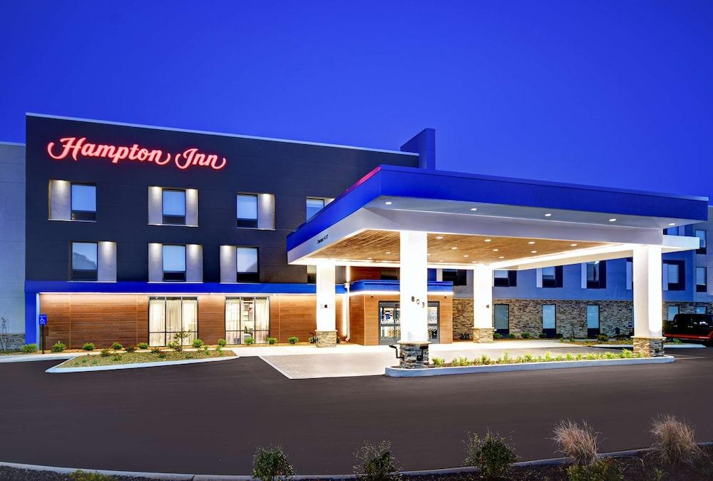 Hampton Inn Cave City