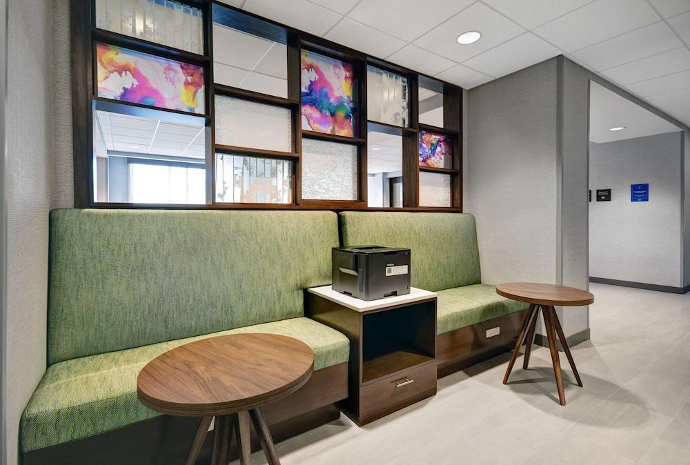 Hampton Inn Cave City