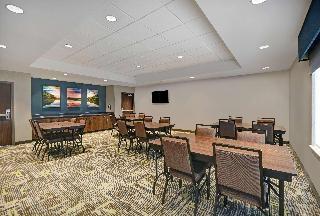 Hampton Inn Cave City