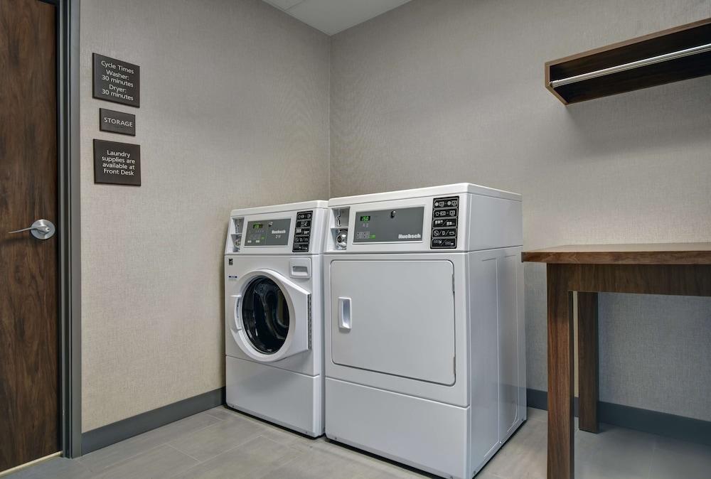 Hampton Inn Cave City