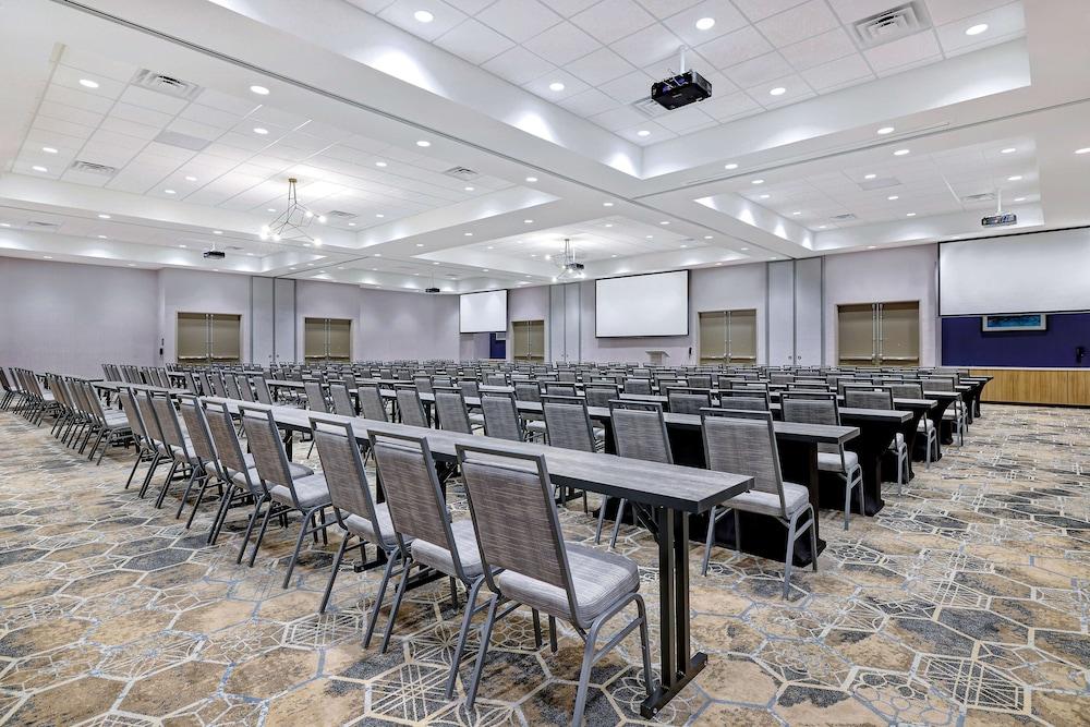 Hilton Garden Inn Cedar Rapids