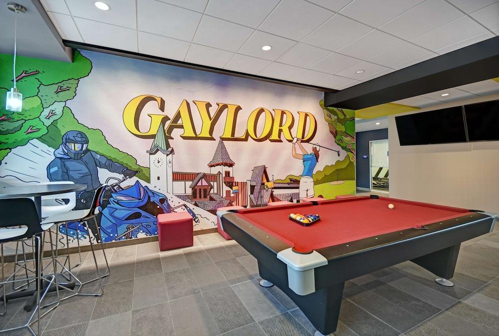 Tru by Hilton Gaylord
