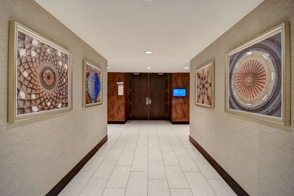 Home2 Suites By Hilton Kalamazoo Downtown