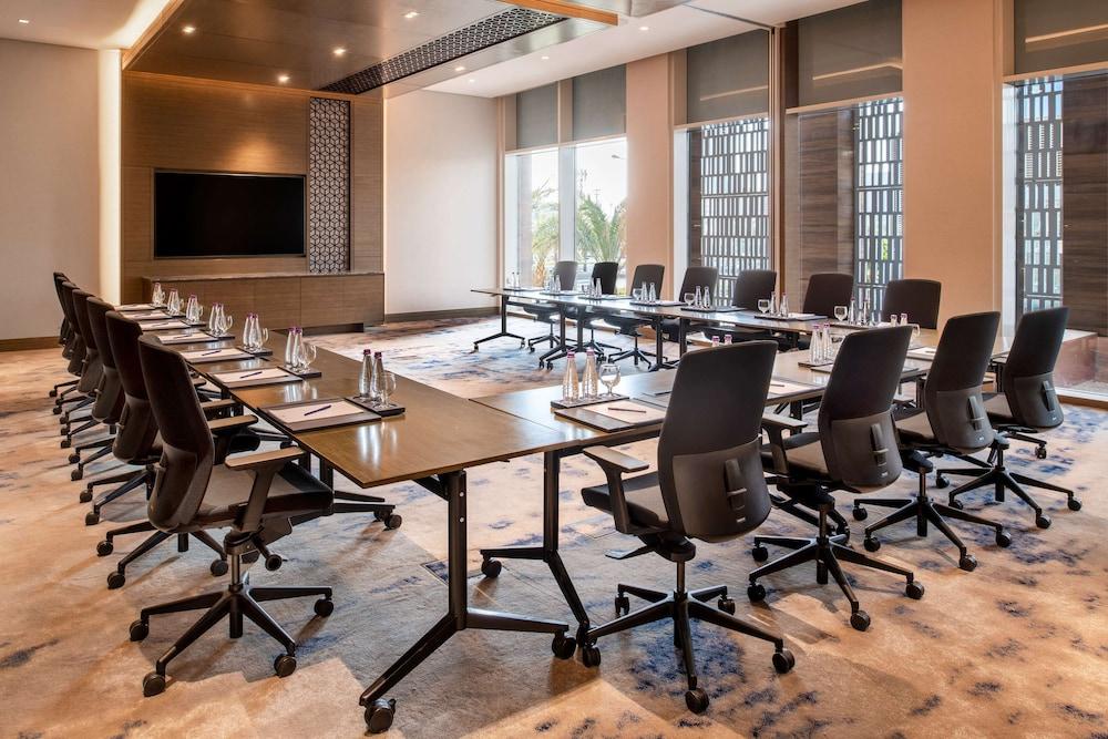 DoubleTree by Hilton Riyadh Financial District Hotel & Suites