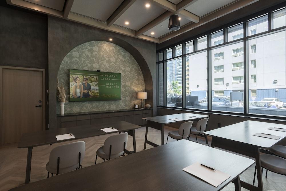 The Westley Calgary Downtown Tapestry Collection by Hilton