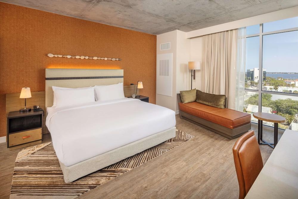 Hotel Melby Downtown Melbourne, Tapestry Collection by Hilton