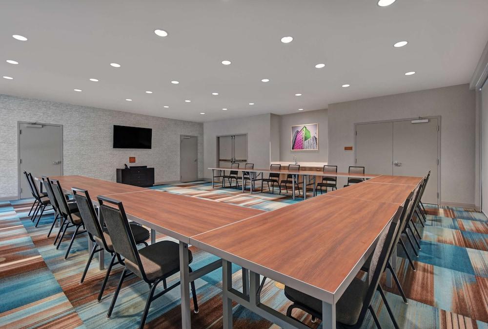 Home2 Suites by Hilton Raleigh North I-540