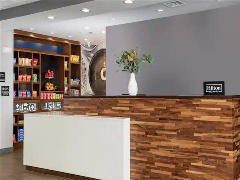 Hampton Inn & Suites St. Clairsville