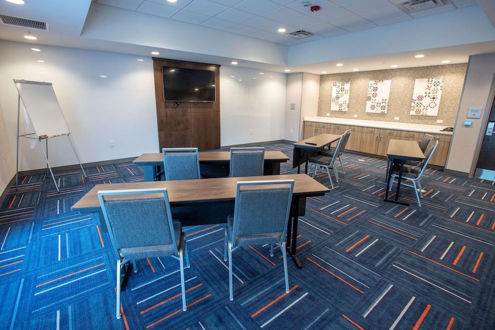 Hampton Inn by Hilton Richwood Cincinnati South