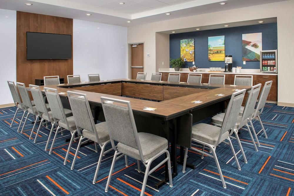 Hampton Inn Warroad
