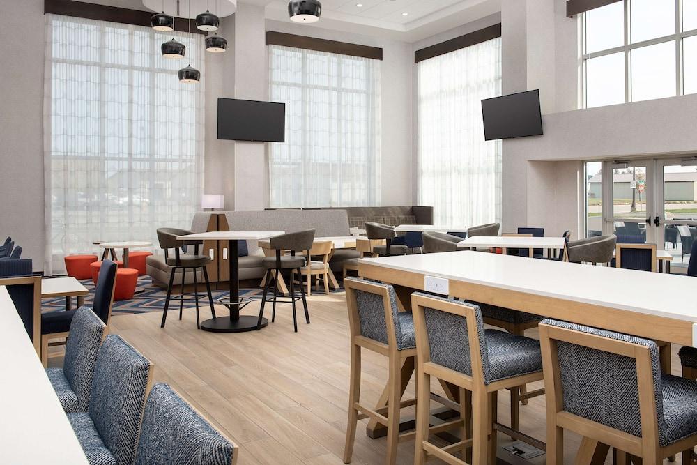 Hampton Inn Warroad