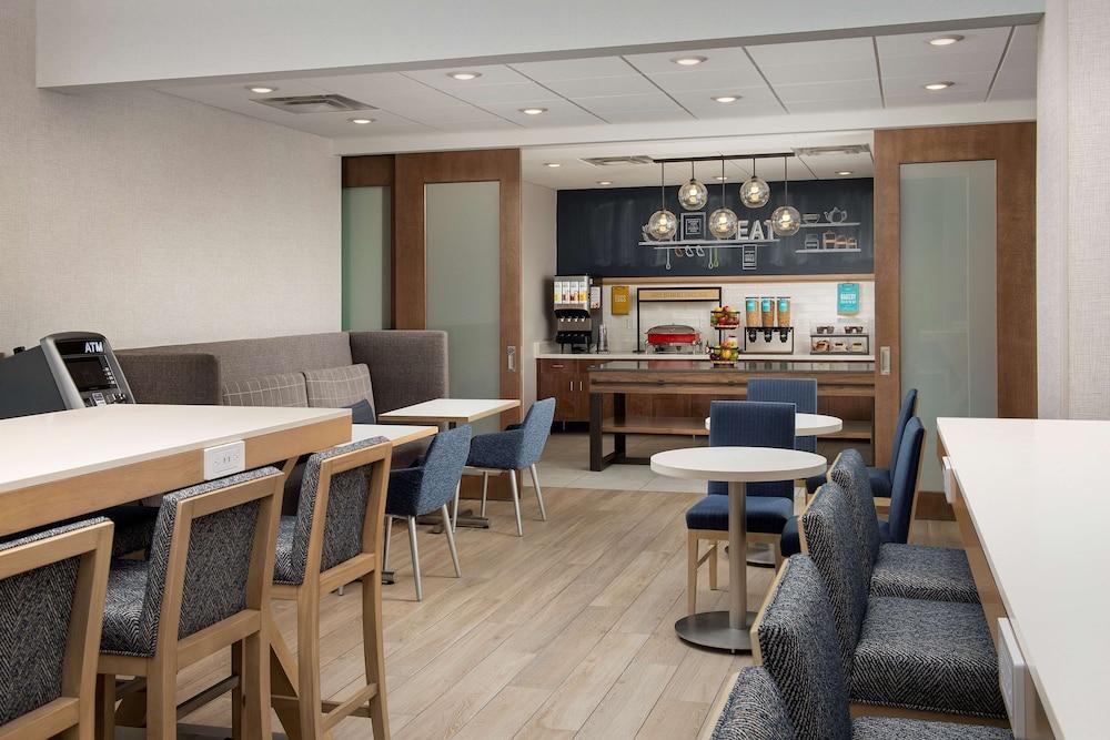 Hampton Inn Warroad