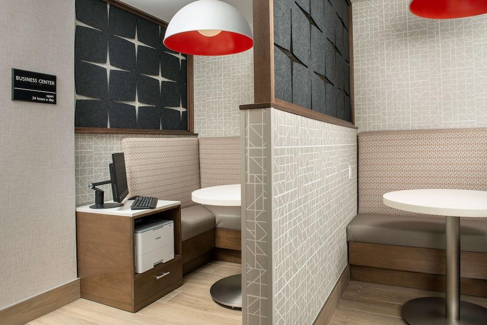 Hampton Inn Warroad