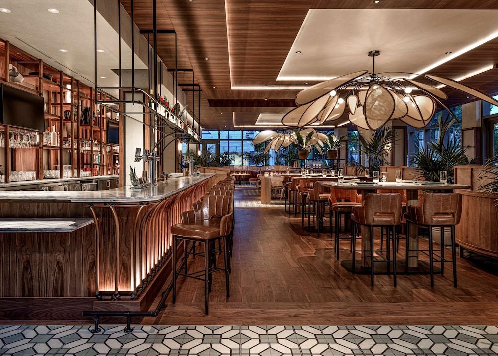 The Ray Hotel Delray Beach, Curio Collection by Hilton