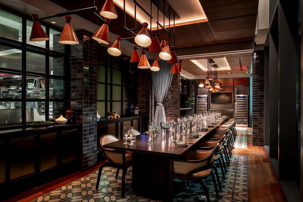 The Ray Hotel Delray Beach, Curio Collection by Hilton