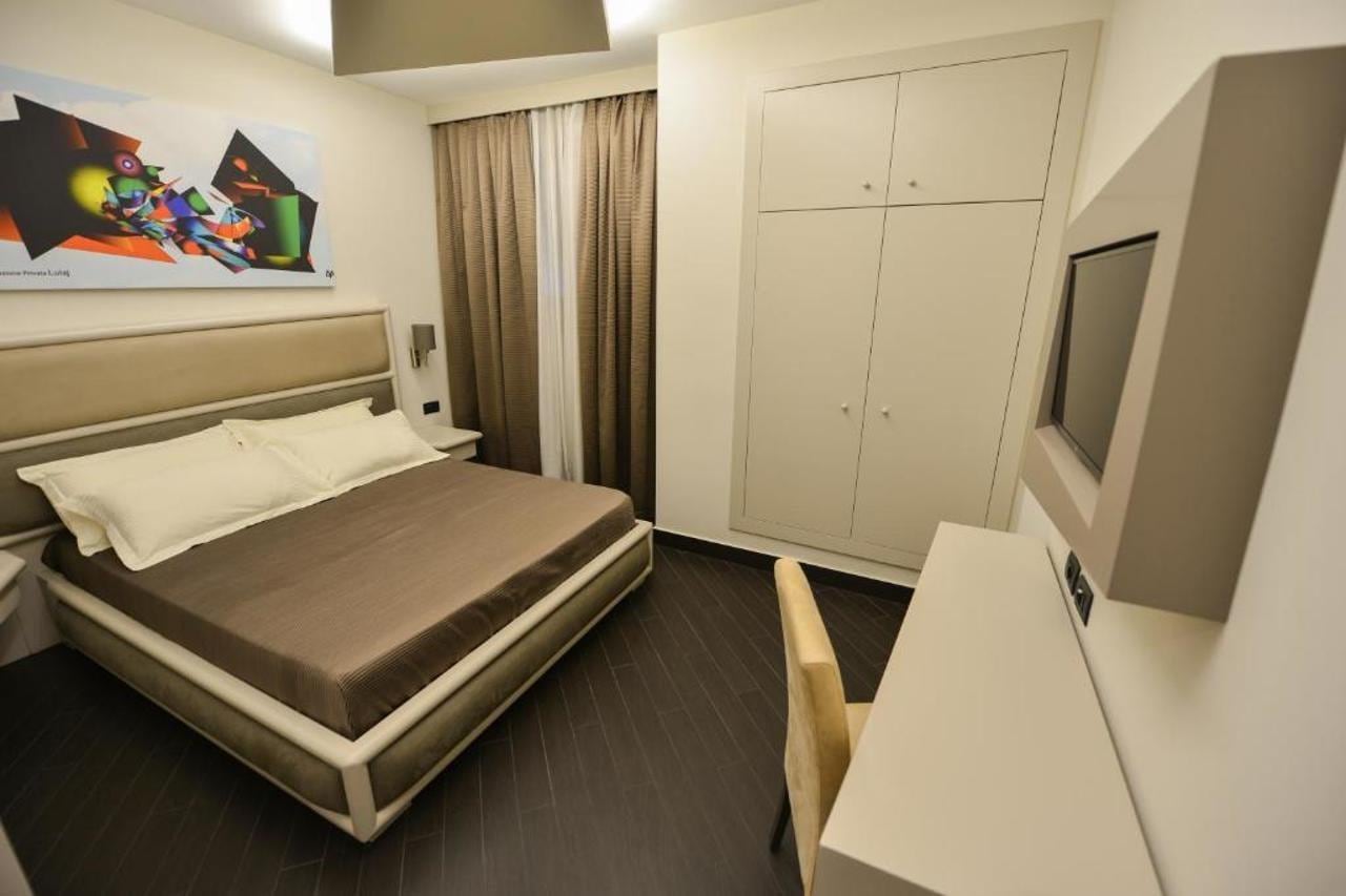 Petit Hotel Elita
