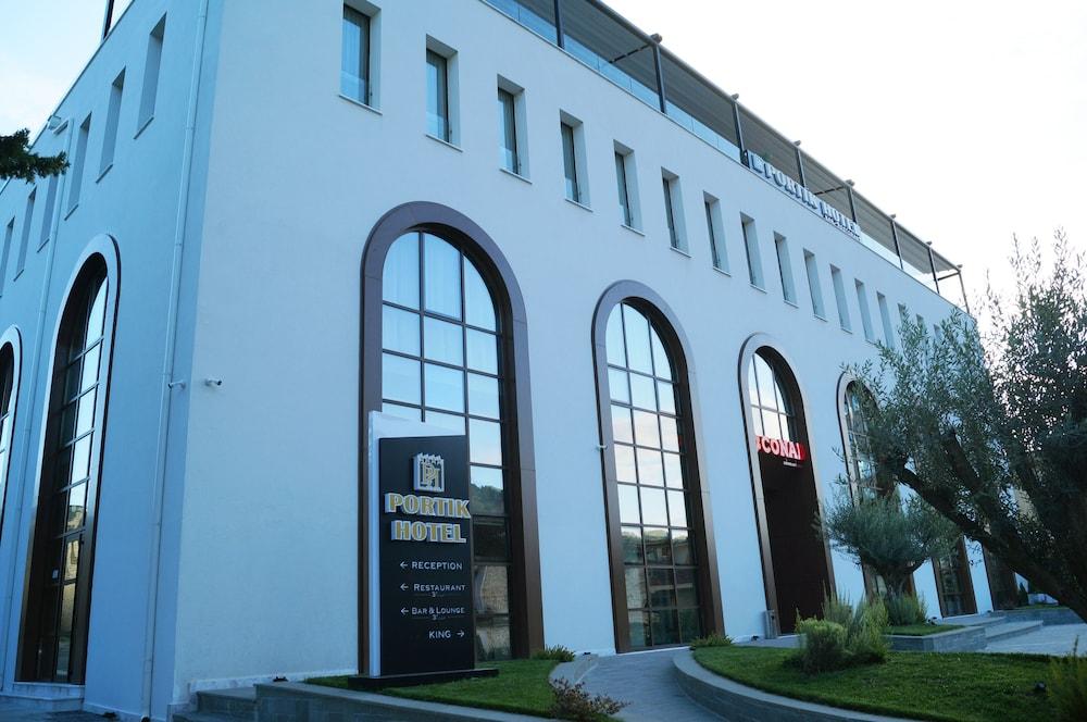 Portik Hotel