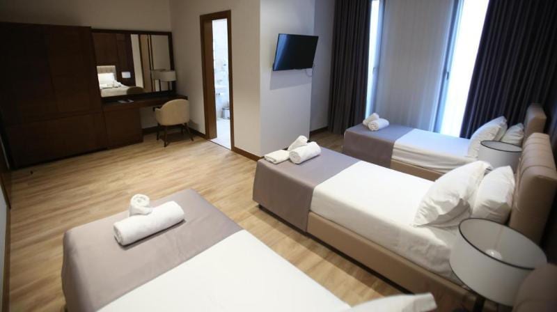 Portik Hotel