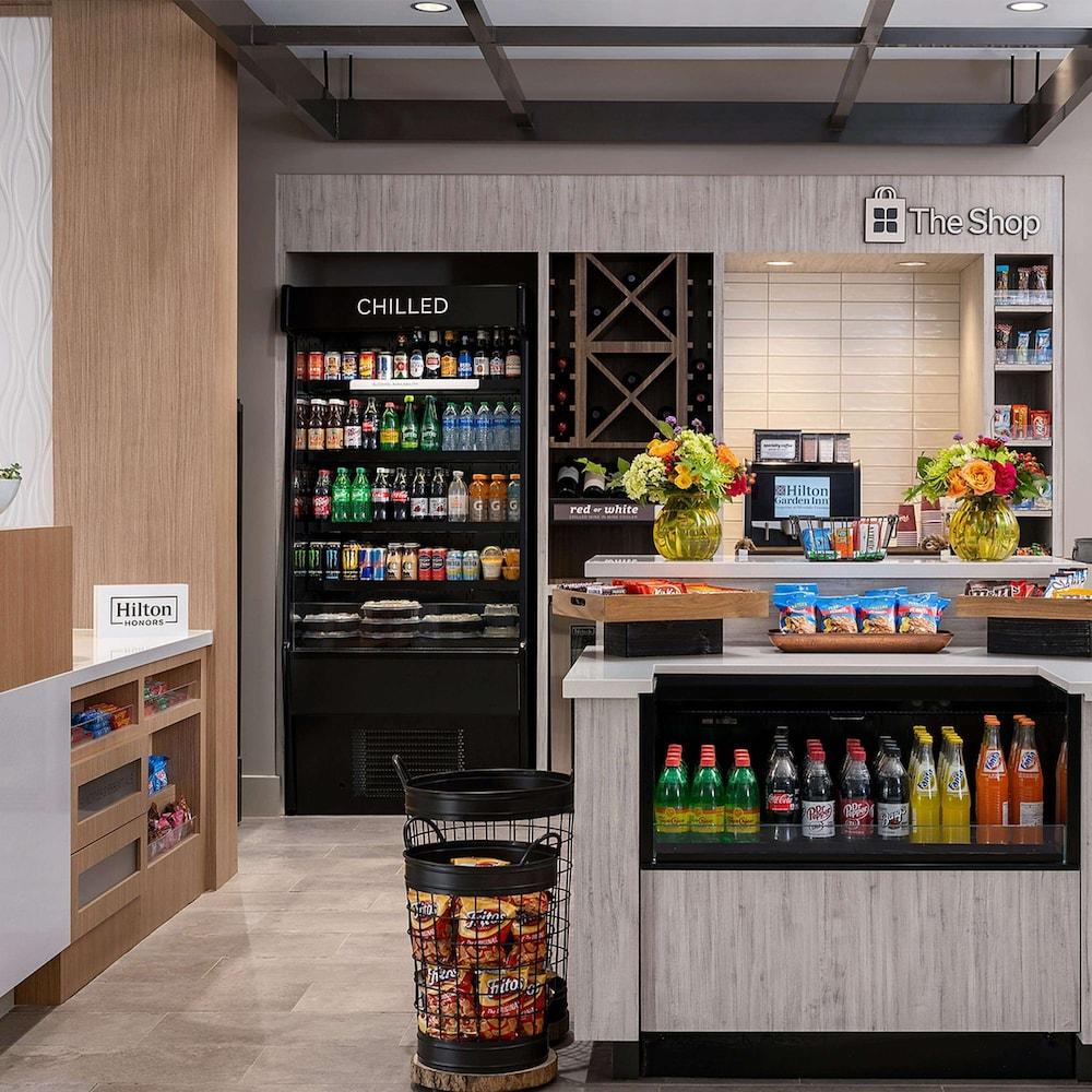 Hilton Garden Inn Grapevine at Silverlake Crossings