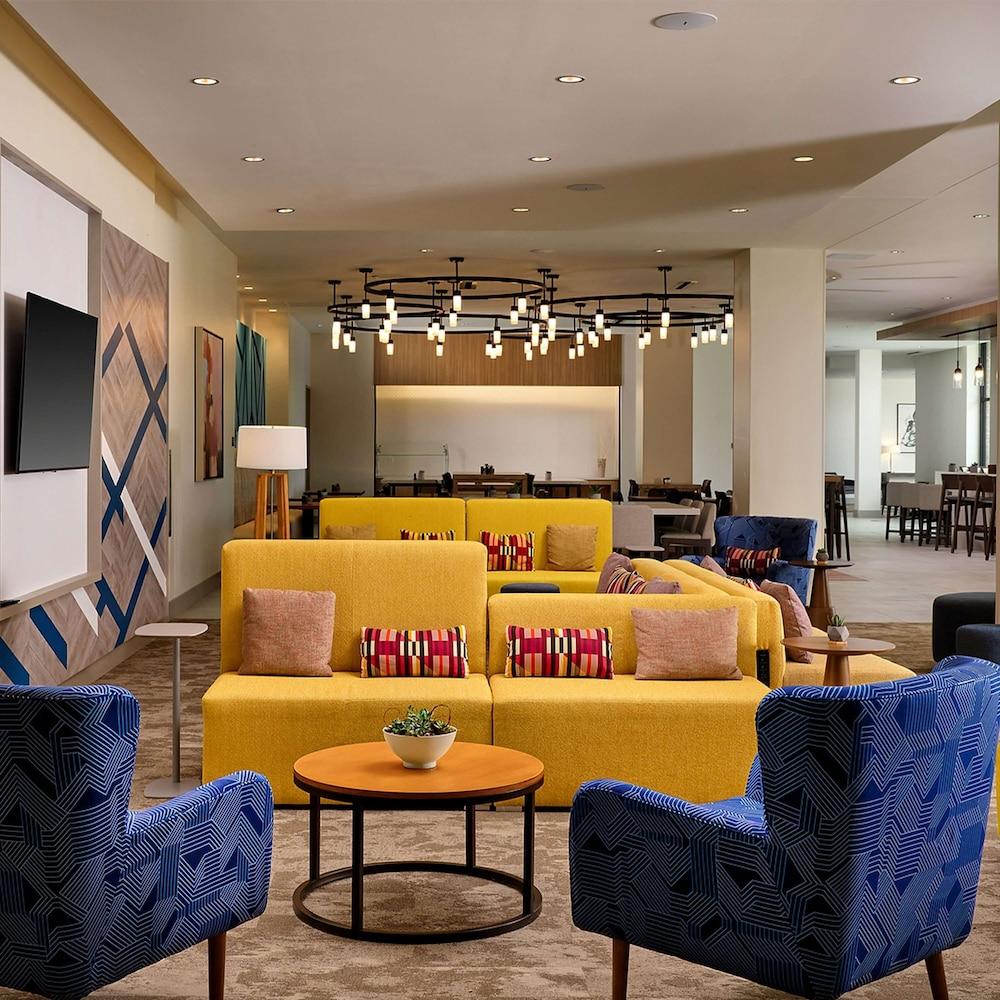 Hilton Garden Inn Grapevine at Silverlake Crossings