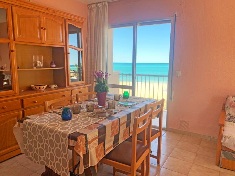 Apartamentos Papa Luna Primera Línea 3000