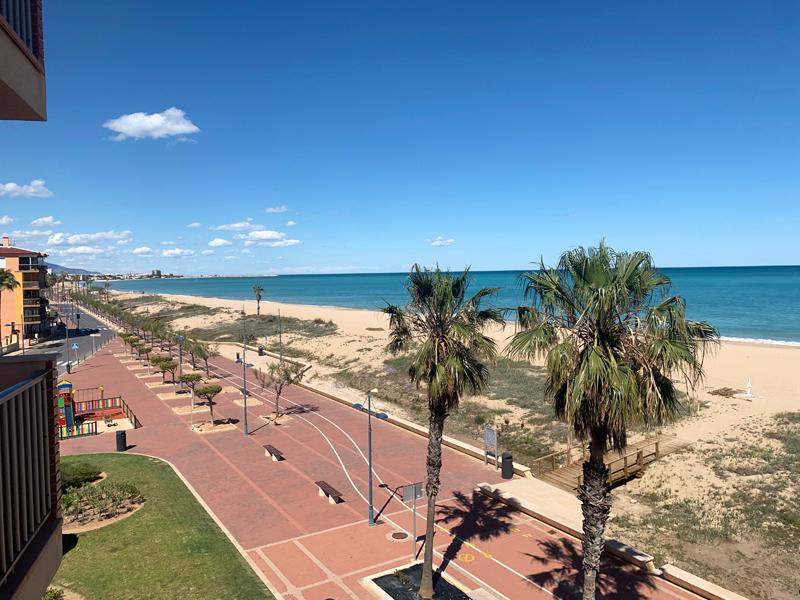 Apartamentos Papa Luna Primera Línea 3000
